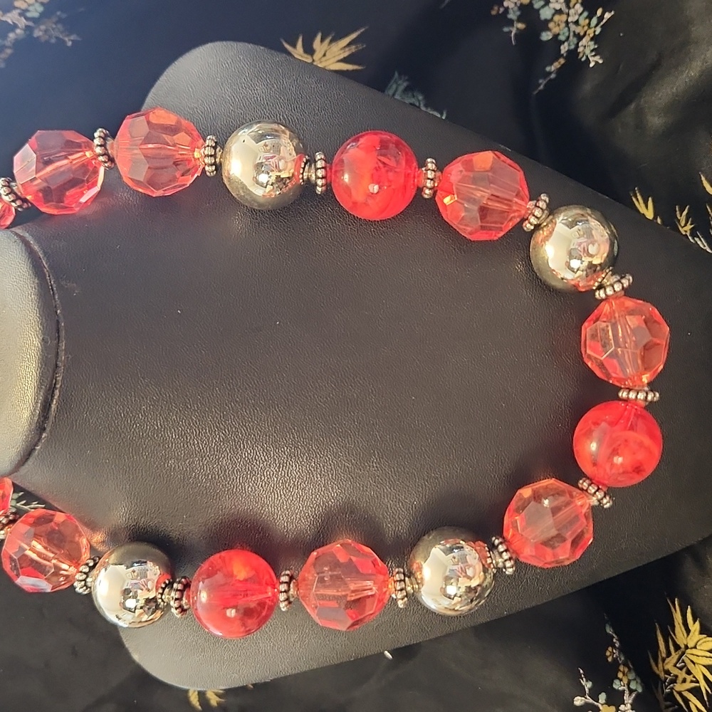 Paparazzi Very Volomous Red Necklace